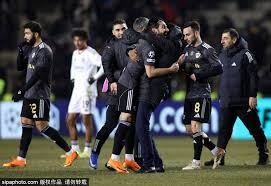 这位20岁的天才中卫预计今日在科隆完成体检。若一切顺利，他 来源：天空体育德国记者 Plettenberg全部 🚨💥 贾迈·辛普森-普西转会科隆足球俱乐部——交易完成 ✔️